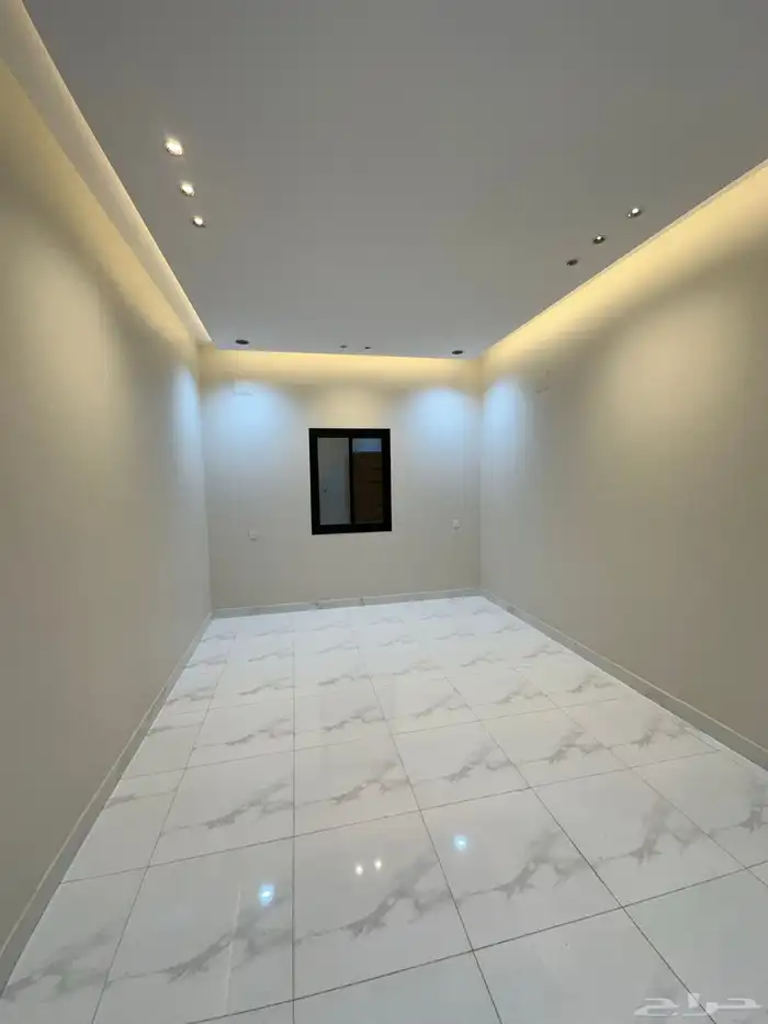 للبيع دور ارضي 6غرف بحوش وبايكه سياره بشمال الخميس550الف 7