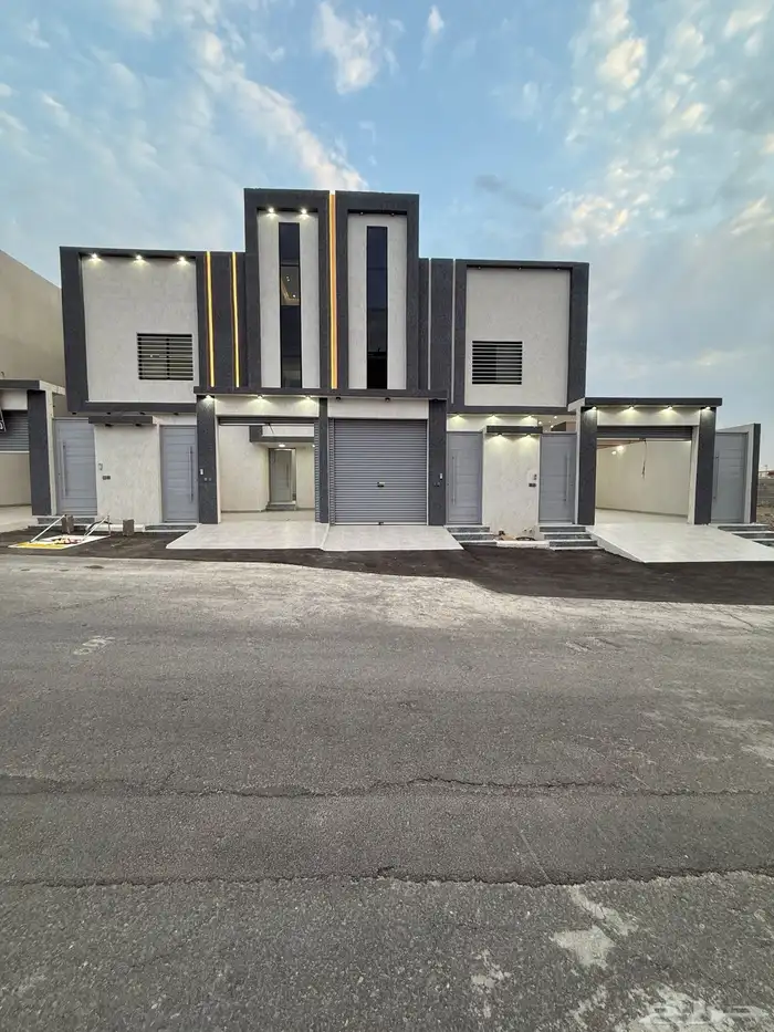 للبيع ارواف علويه وشقق ارضيه ببايكة سيارة ف شمال الخميس 0