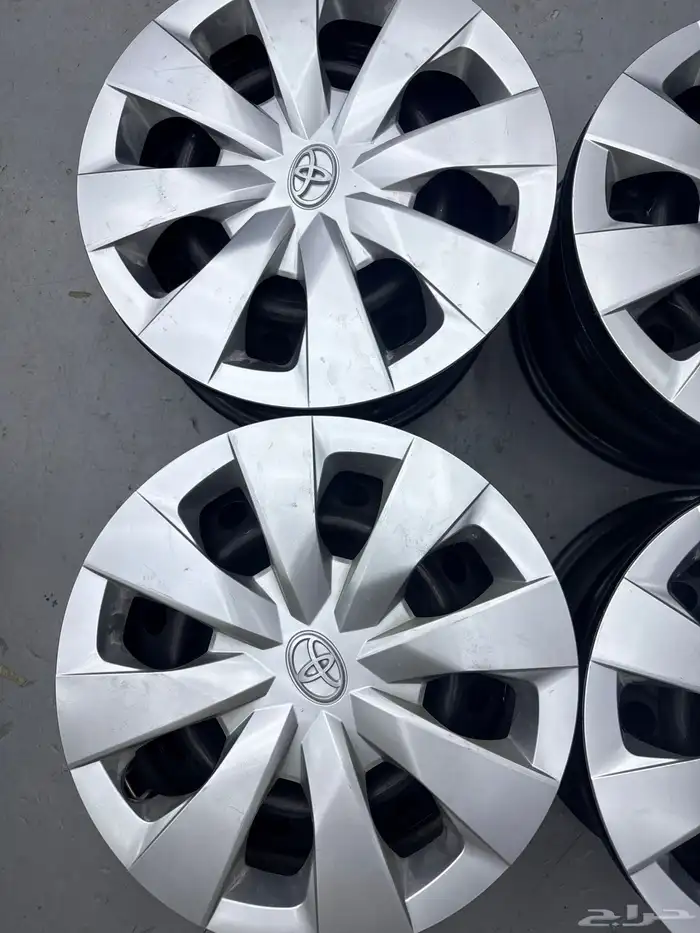 جنوط كورولا مقاس 15 اصلي بلد 2025 جديد اصفار مع طيس الوكاله 2