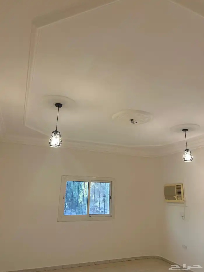 شقة للايجار حي الربوه 11