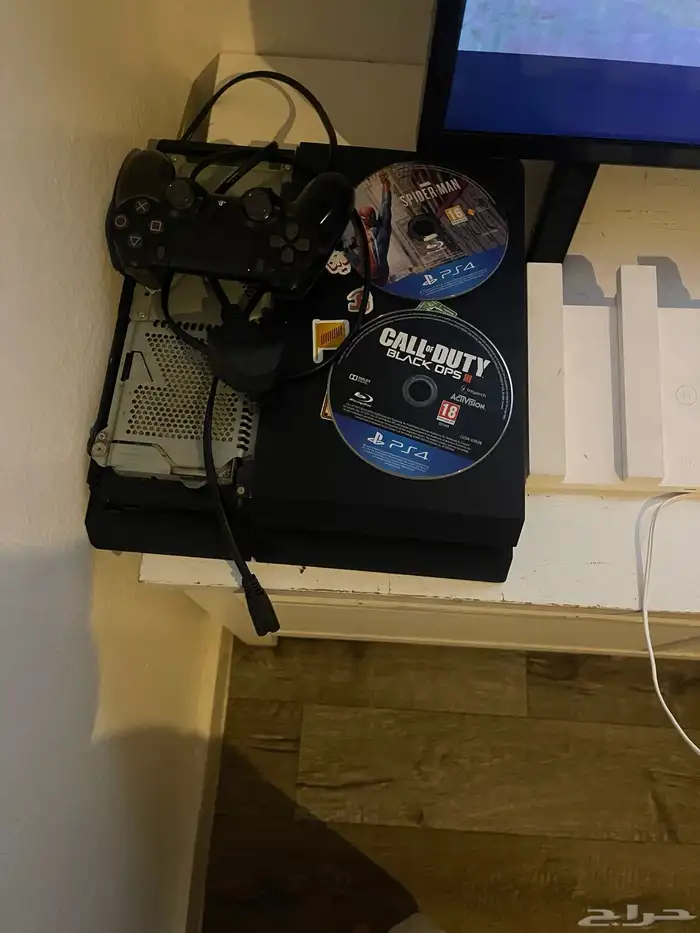 سوني فور مع مقوي 4