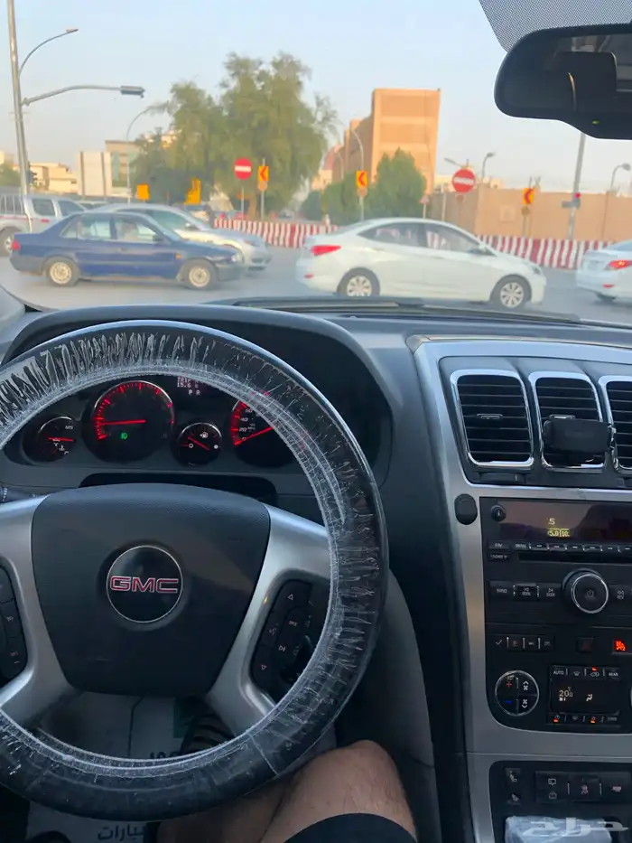 جي ام سي اكاديا 2008 9