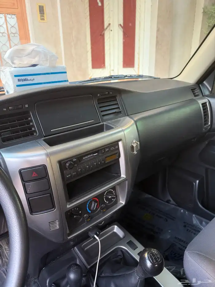 جيب نيسان اربع ابواب مكينه 4800 فتك قير عايدي مخزن . 4
