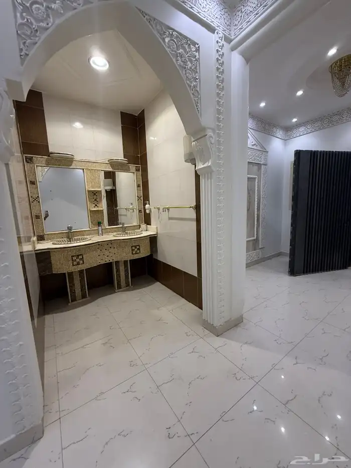 فيلا مستقله في حي قرطبة الغربيه شرق سابك ( 300 م ) 5