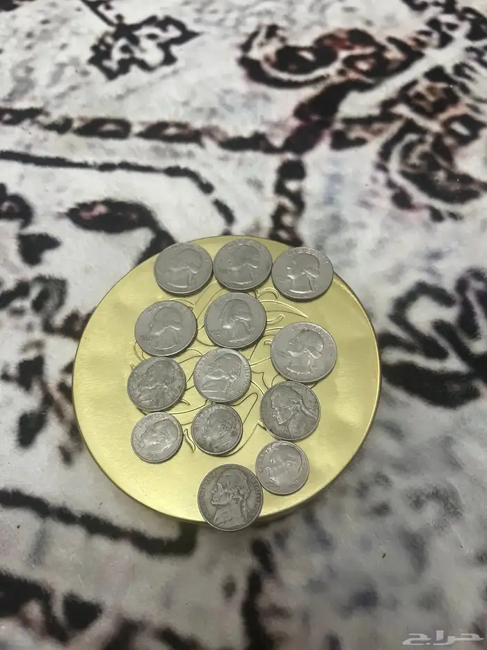 عملات دول مختلفة على السوم 1