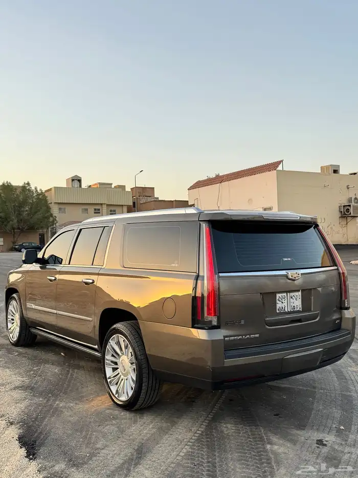 كاديلاك اسكاليد 2015 الدفعه الاخيرة 5