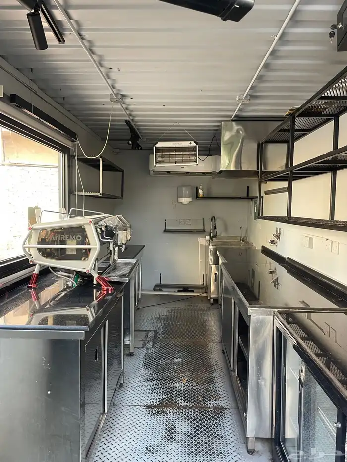 للبيع كونتينر مجهز بالكامل حسب الاشتراطات البلدية 4