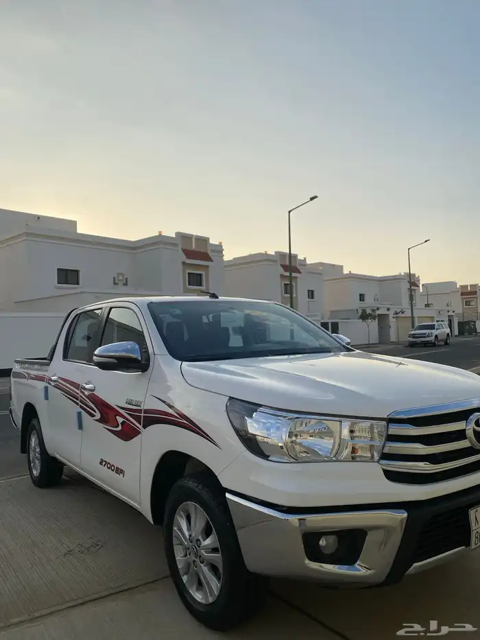 هايلوكس 2016وكاله فل كامل بدووون دبل قير عايدي مخزن 1