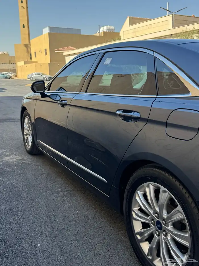 للبيع فورد تورس 2022 ممشى قليل 11