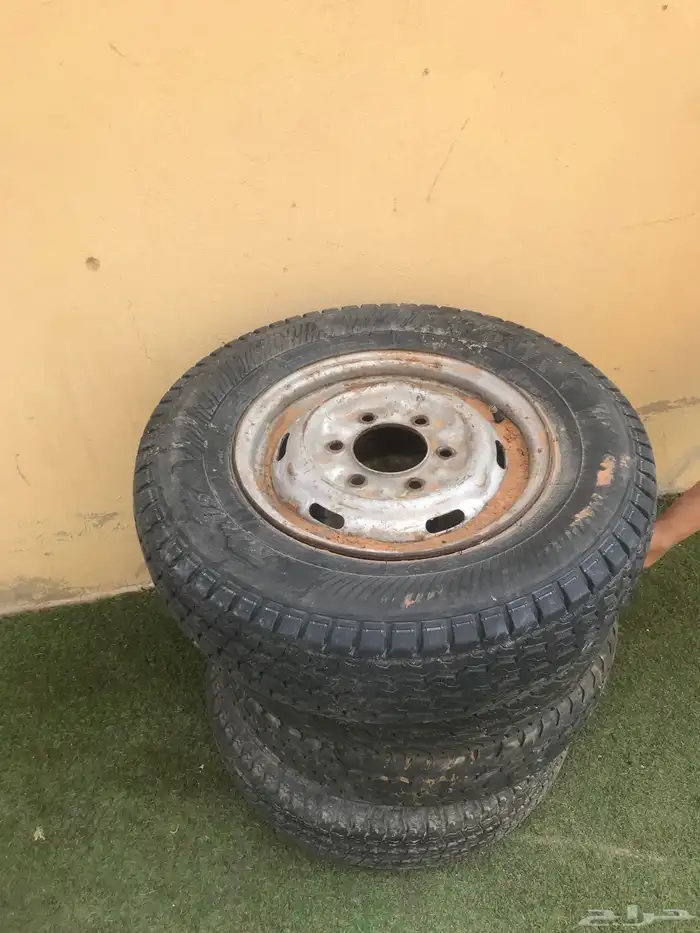 كفرات ددسن مع الجنوط 6مسمار 2