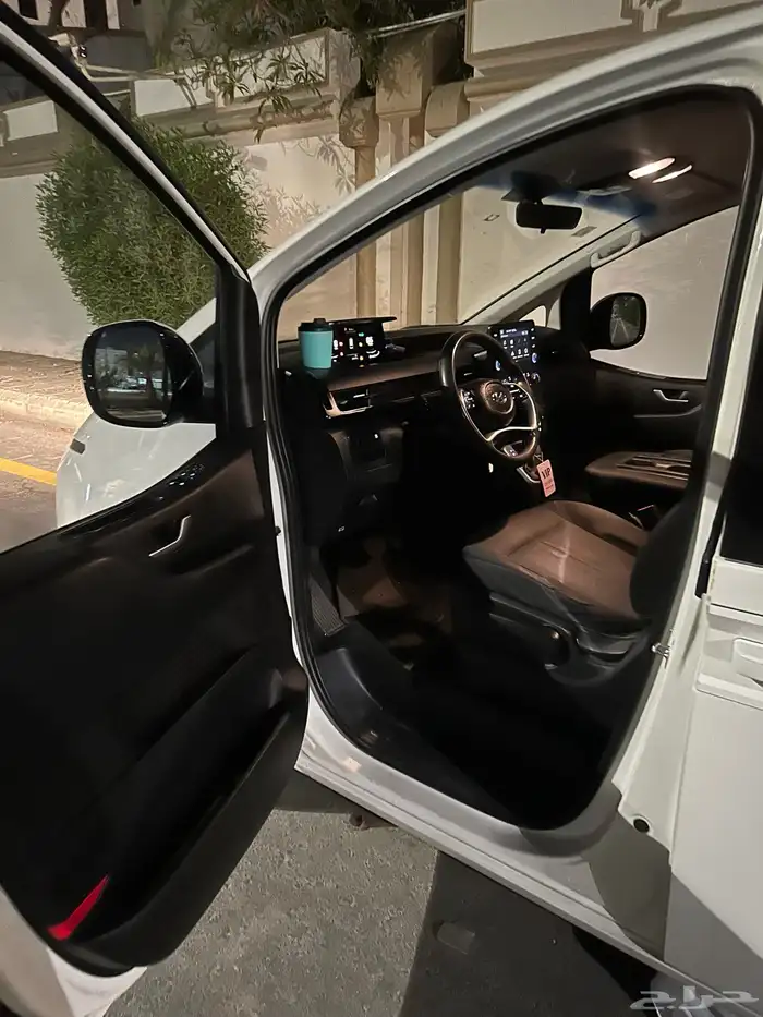 هونداي  ستاريا 2022 8