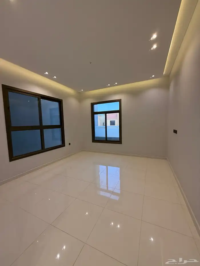 للبيع فيلا مودرن دورين وملحق ف درة الموسي مقابل ممشي الراقي 20