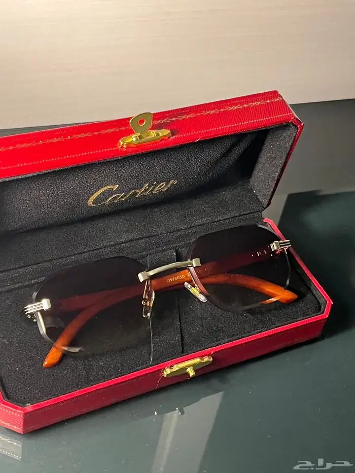 نظارة شبيهة كارتير 2
