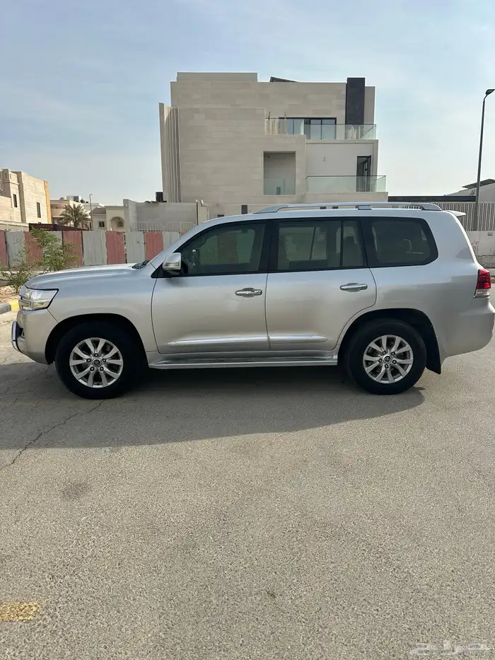 للبيع لاند كروزر 2016 8 سرندل 0