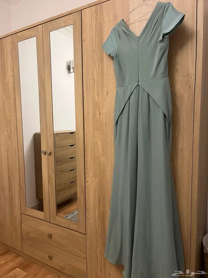 فساتين مستعملة وجديدة 2