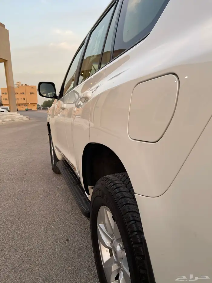 برادو 2023 TXL V6 9