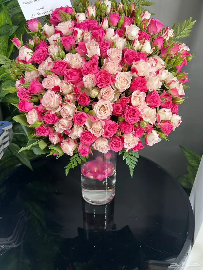 هدايا   ورد  ورد طبيعي  وردصناعي  باقة ورد  تغليف 28