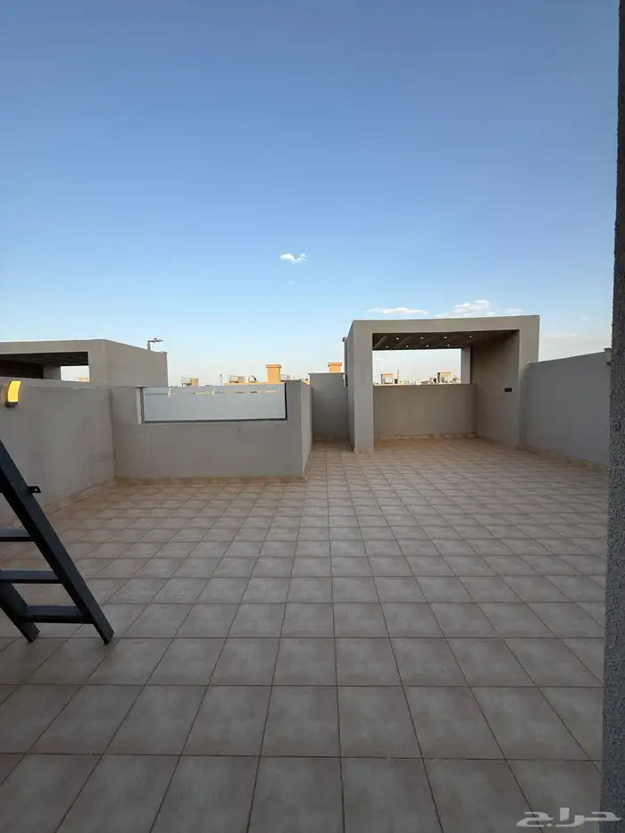 للبيع فيلا مودرن دورين وملحق ف درة الموسي مقابل ممشي الراقي 30