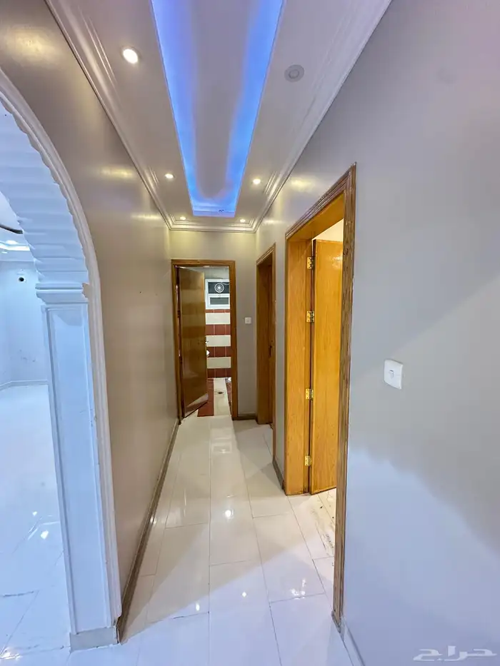 للايجار شقة بحي لبن 4غرف ب3500شهري 12