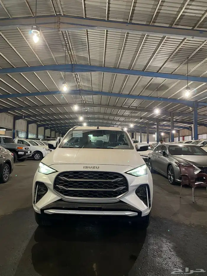 ايسوزو جيب MUX فل كامل 2025 0