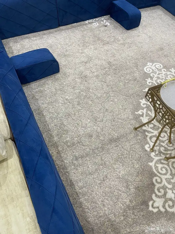 جلسة كنب ارضيه 4في 5 3