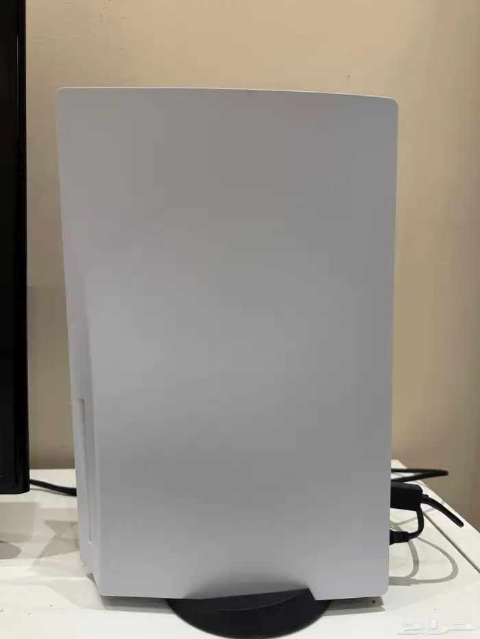سوني 5   بلايستيشن 5 نظييف  مع اغراض زياده 1
