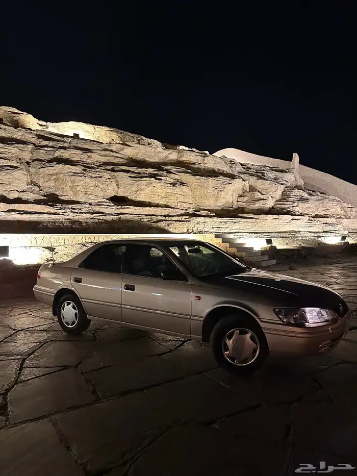 كامري للبيع او البدل 1