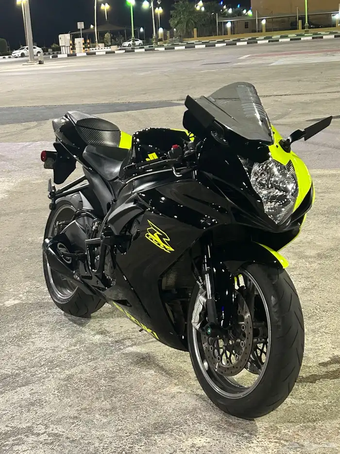 سوزوكي جكسر 600 10