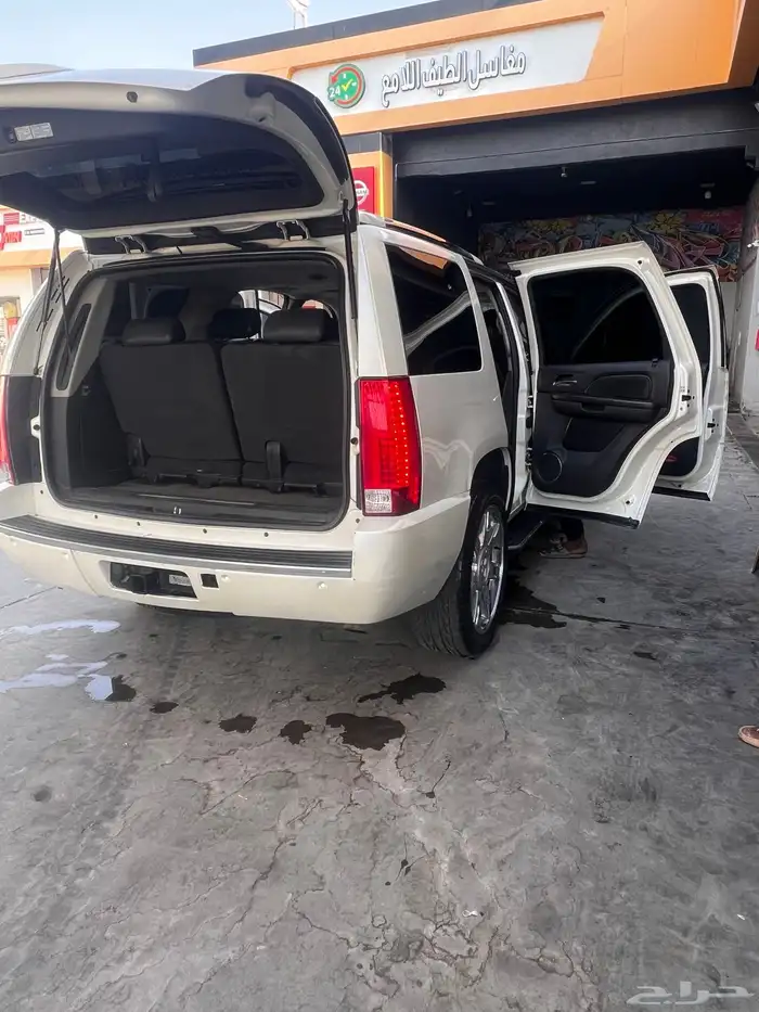 كاديلاك اسكاليد 2007 للبيع 9