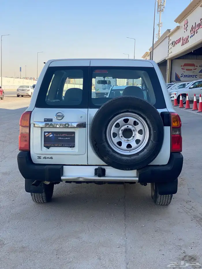 نيسان باترول ربع موديل 2006 5