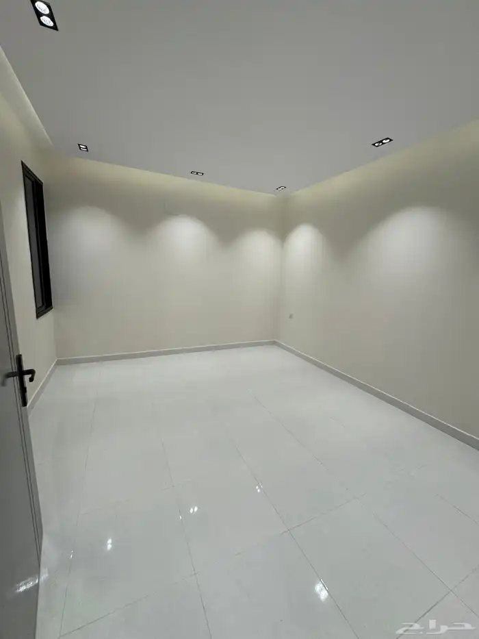 للبيع شقق تمليك علوي مع سطح خاص ومصعد حي المعارض 520 الف 17