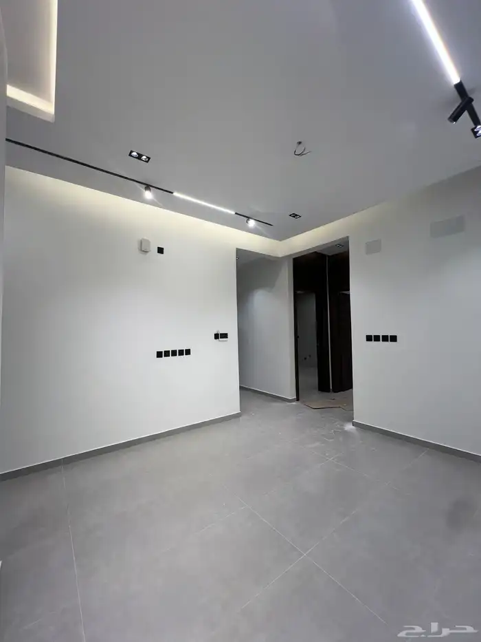 شقق فاخرة بحي الراقي ع شارع 20 شرقي تشطيب vip ب 550 الف 32