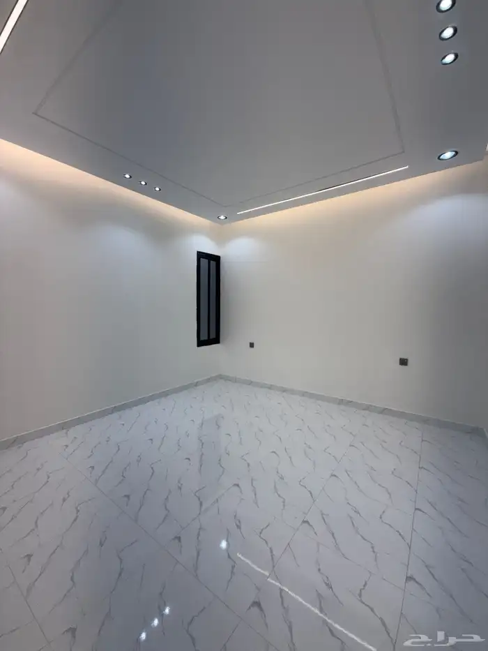 للبيع ارواف علويه وشقق ارضيه ببايكة سيارة ف شمال الخميس 16