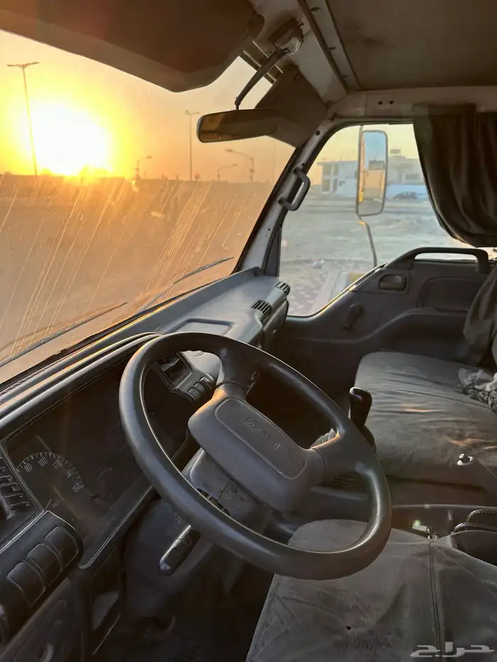 دينا اسوزو 2008 ديزل بالاحساء 9