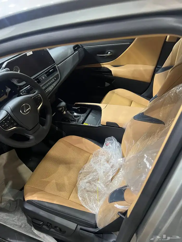 لكزس ES 250 بنزين 2025 6