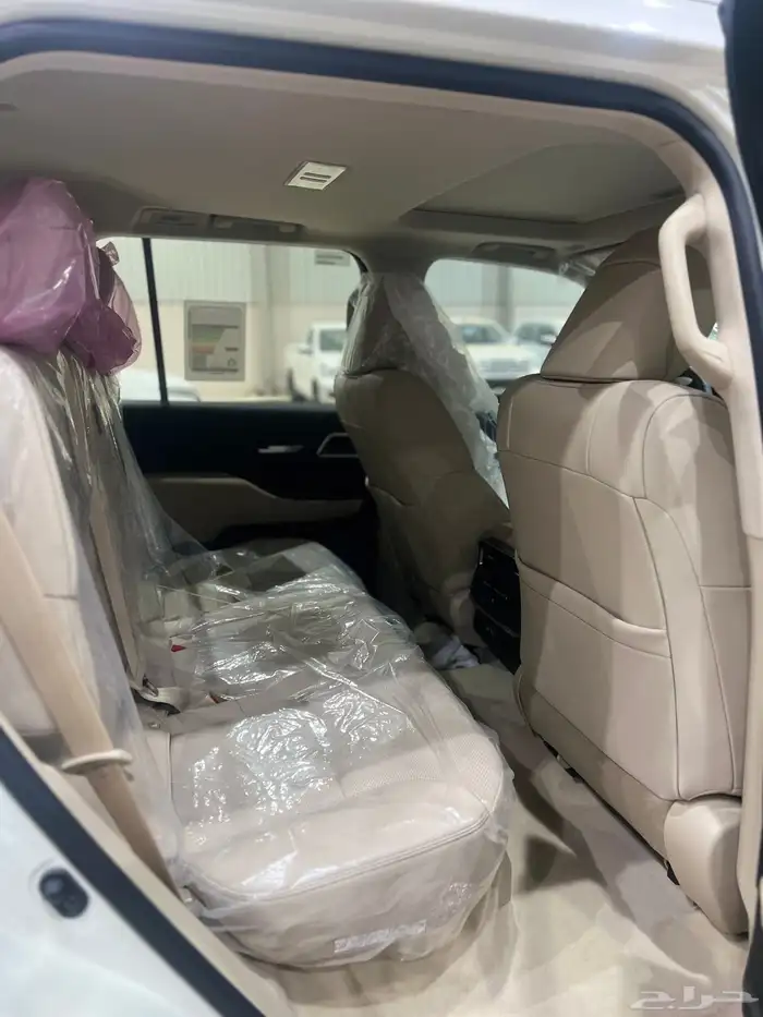 تويوتا لاندكروزر GXR-S 2025 9
