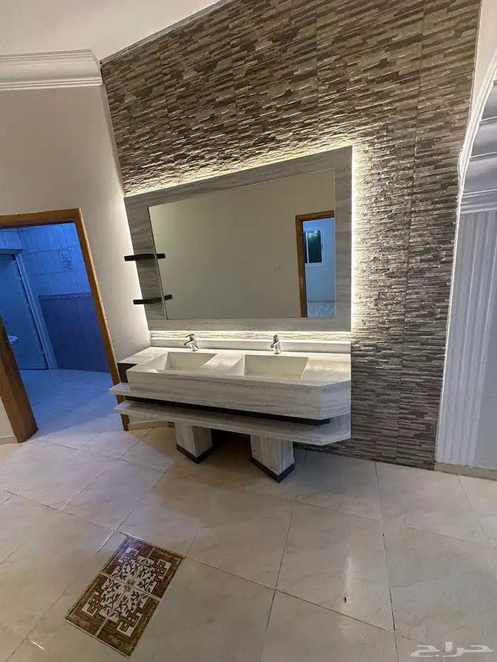 دور اول للإيجار 450 متر غرناطه 60 الف 8