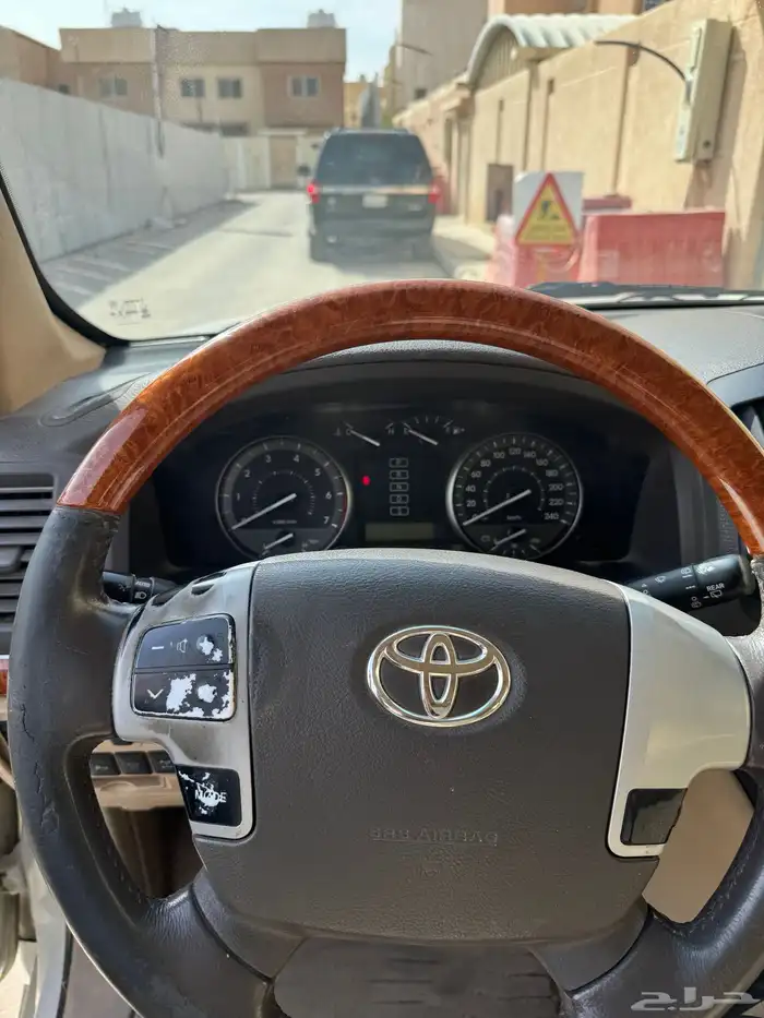 جيب لاندكروزر 2014 5