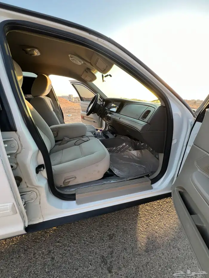 فورد فكتوريا للبيع 2011 8