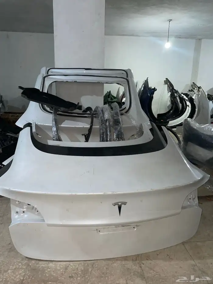 قطع غيار تيسلا بجميع فئاتها 12