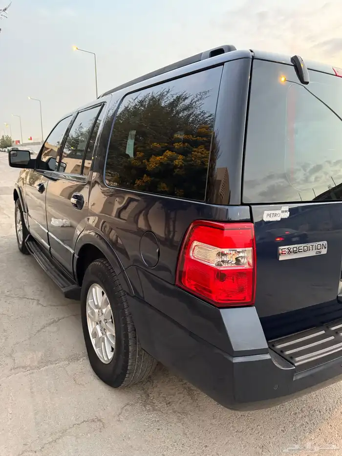 فورد اكسبدشن 8