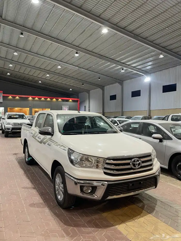 هايلوكس غمارتين اوتوماتيك جنوط بنزين كويتي 2025 1