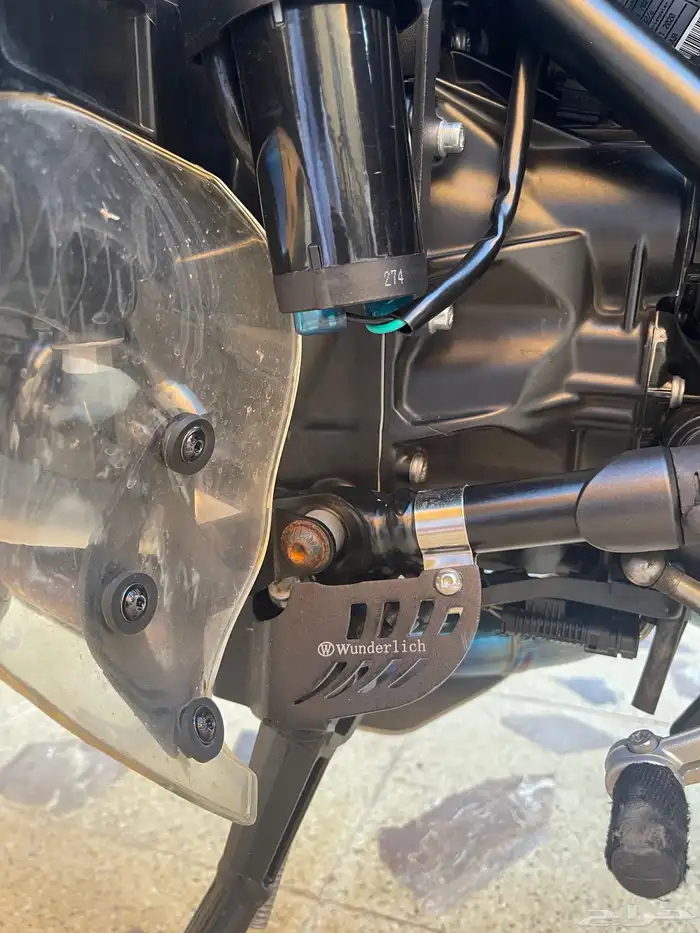 ادفنشر bmw 1250 R 2021 اصدار 40 عام لوحة مميزة 24