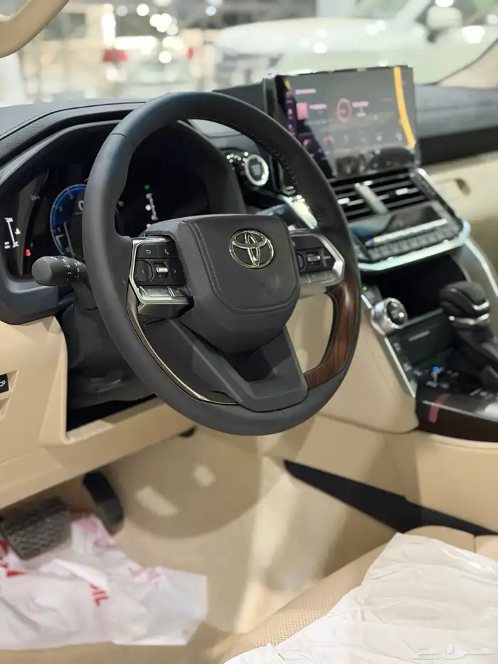 تويوتا لاندكروزر ( GXR-L4 ) 2025 سعودي ( اقل سعر ) 7