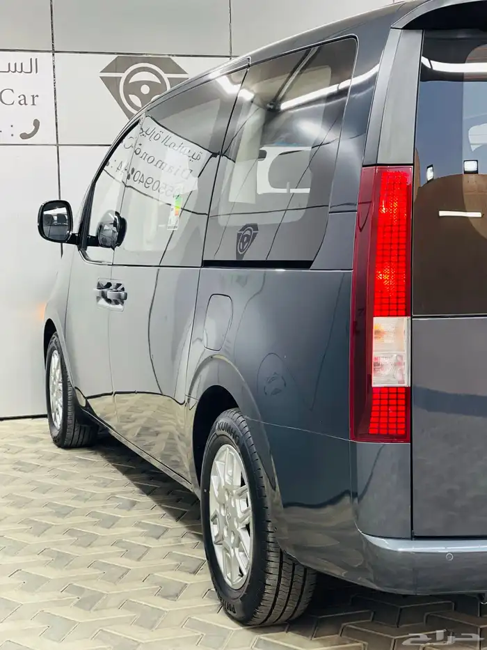 هيونداي ستاريا 2024 ( بنزين ) 7