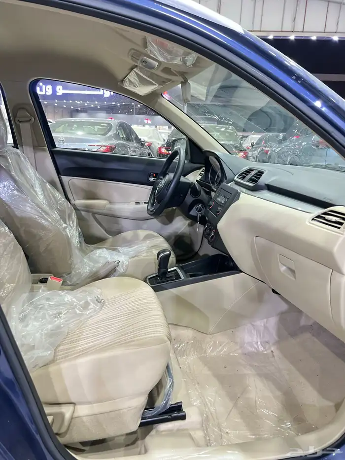 سوزوكي ديزاير 2025 نص فل سعودي اصفار لوحات 6