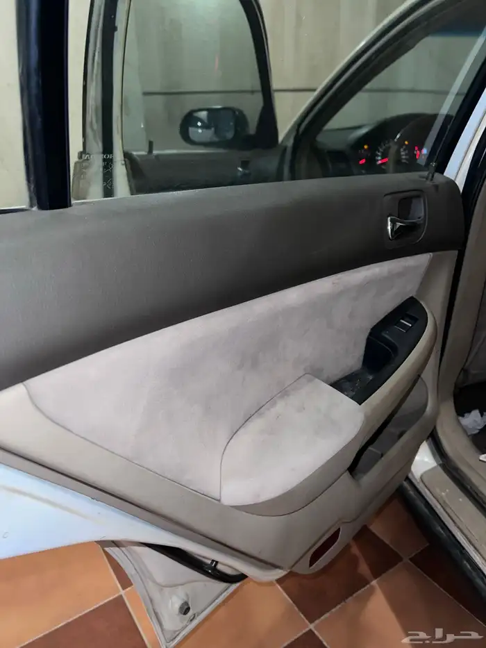 اكورد مديل 2005 للبيع العاجل 12