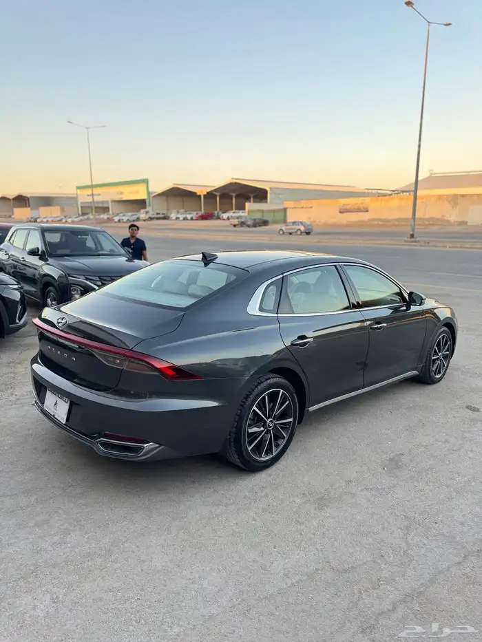 هيونداي أزيرا 2021 سمارت - بحالة الوكاله 3