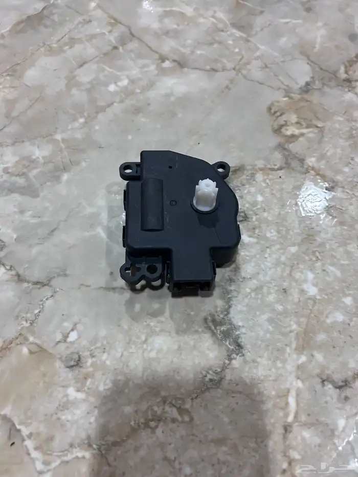 قسام مكيف لسيارات موبار 0