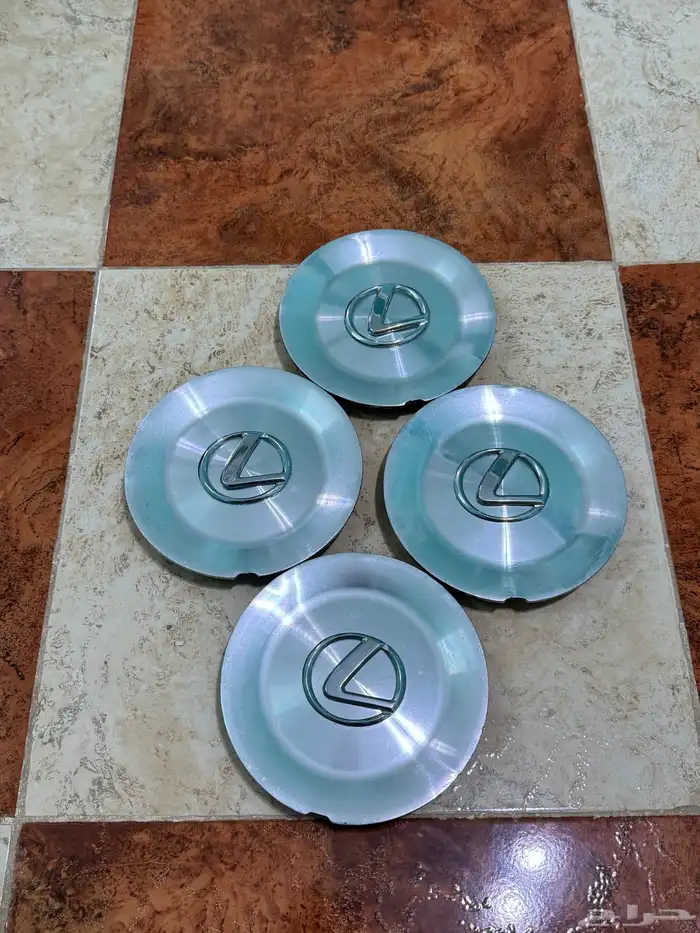 اغطية جنوط لكزس 400 اصلي وكالة 4